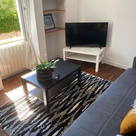 Haut De Jardin Dans Une Maison Dijon Exterior photo
